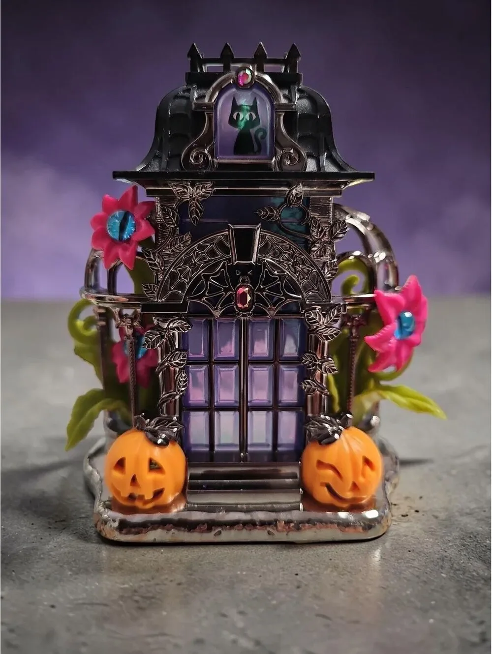 Bath & Body Works Wallflowers Halloween Haunted House Plug‑In – Clean, Tested